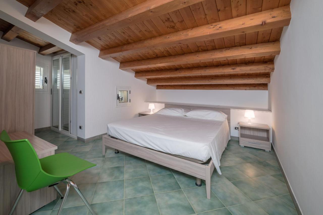 Archimede, Appartamento Con Vista In Centro A Marina Di Ragusa Ngoại thất bức ảnh