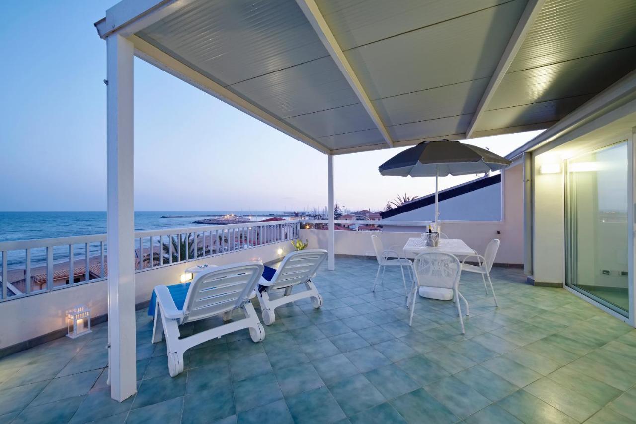 Archimede, Appartamento Con Vista In Centro A Marina Di Ragusa Ngoại thất bức ảnh