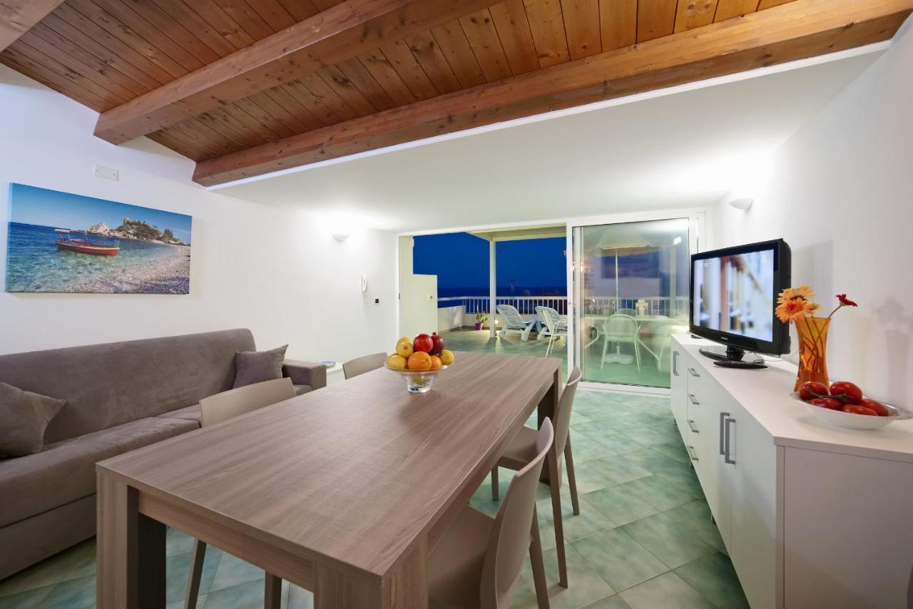 Archimede, Appartamento Con Vista In Centro A Marina Di Ragusa Ngoại thất bức ảnh