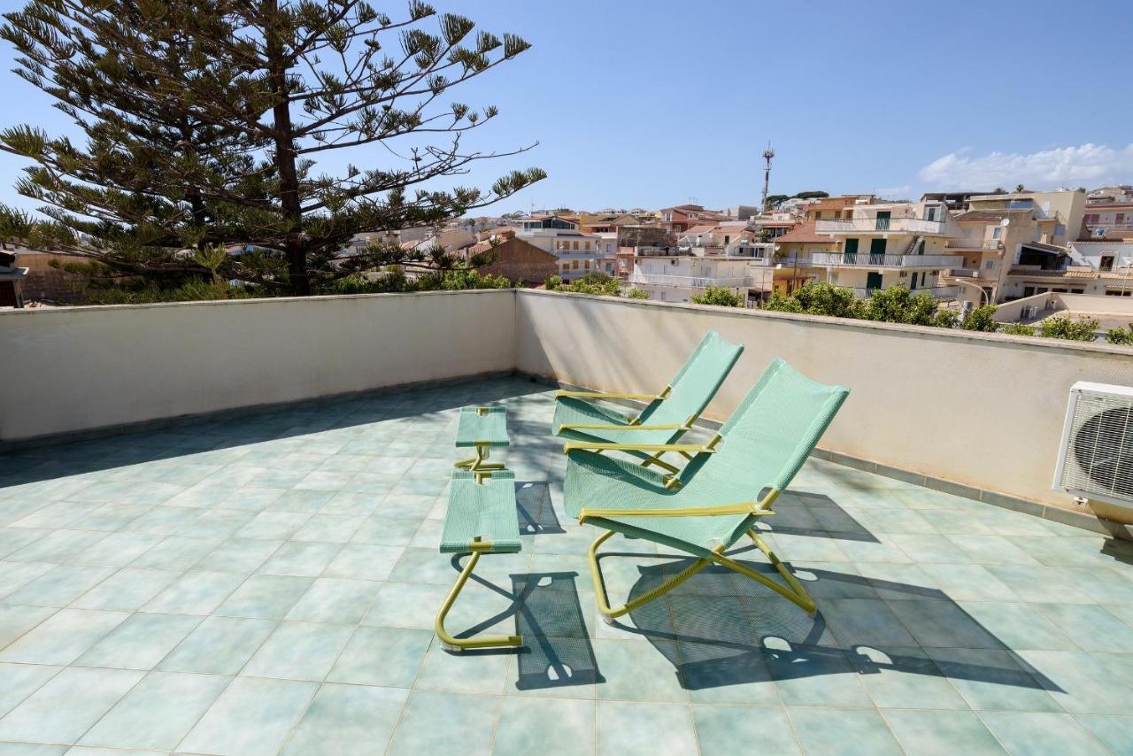 Archimede, Appartamento Con Vista In Centro A Marina Di Ragusa Ngoại thất bức ảnh