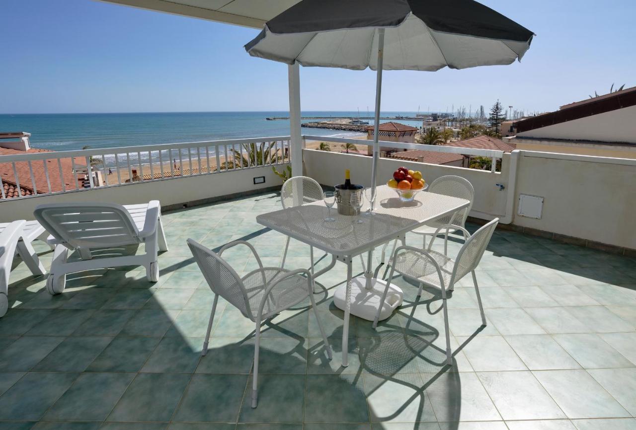 Archimede, Appartamento Con Vista In Centro A Marina Di Ragusa Ngoại thất bức ảnh