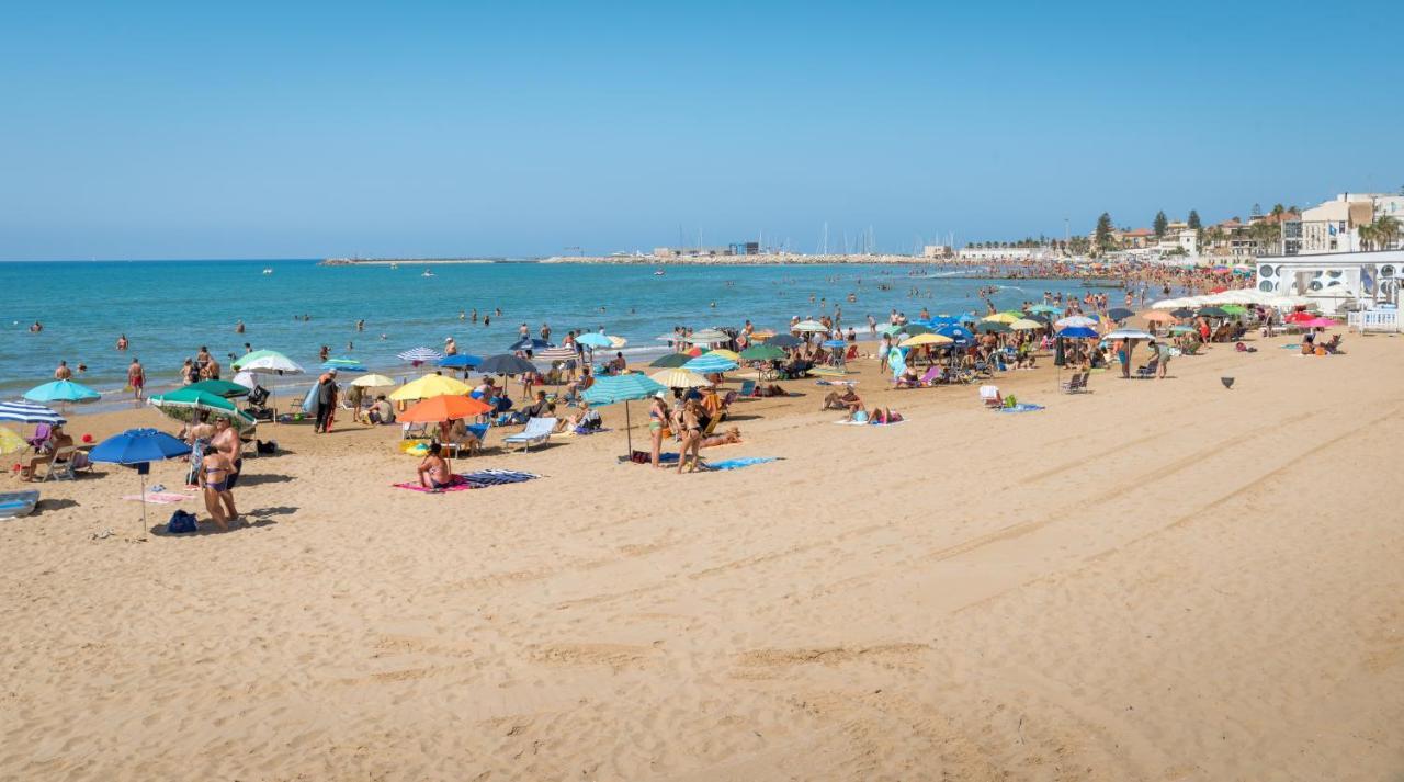 Archimede, Appartamento Con Vista In Centro A Marina Di Ragusa Ngoại thất bức ảnh